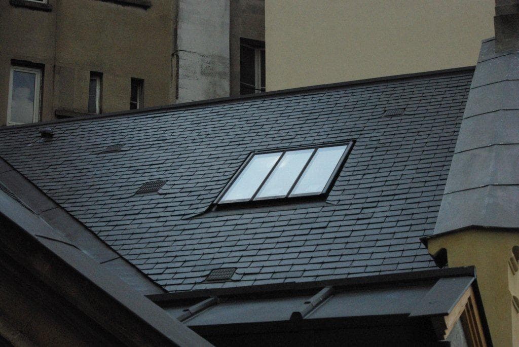 Chantier renovation couverture - pose ardoises