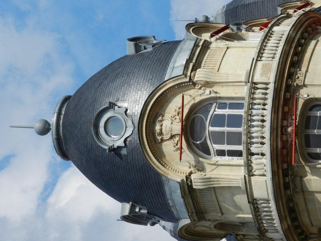 Dome ardoises - oeil de boeuf mouluré