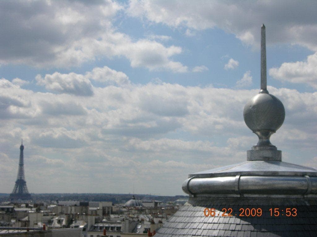 Pose de zinc sur lucarne - chantier Paris